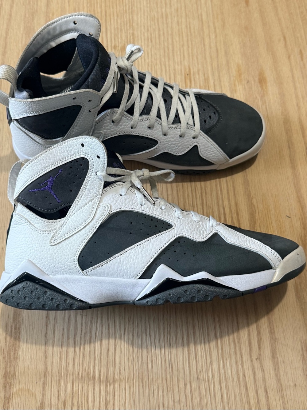 Mens Jordan 7 Flint White/Gray/Purple sneakers. - Picture 2 of 10